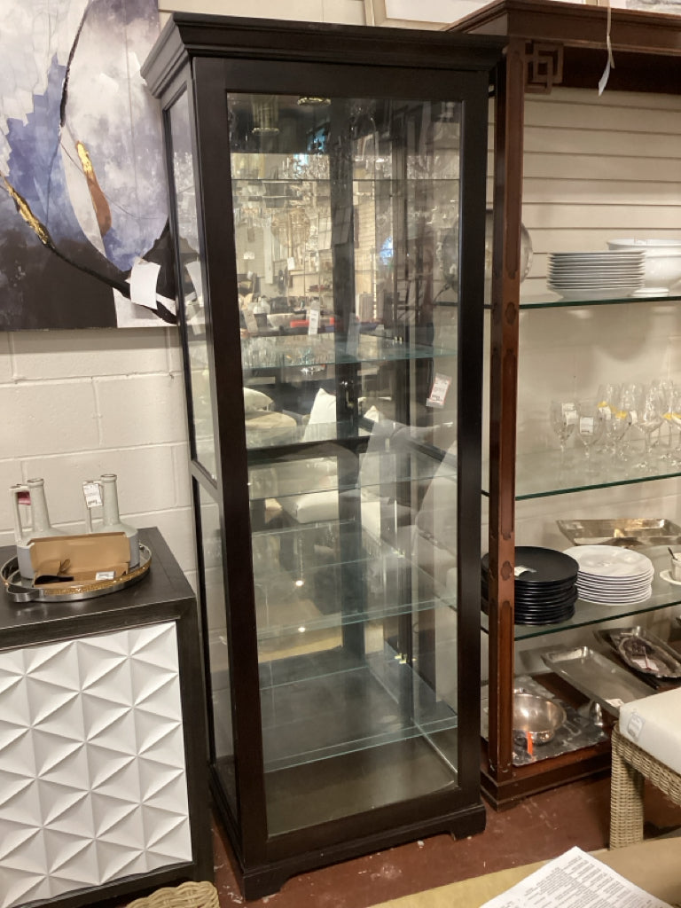 Pulaski lighted Curio / Espresso / 30 x 19 x 80 high