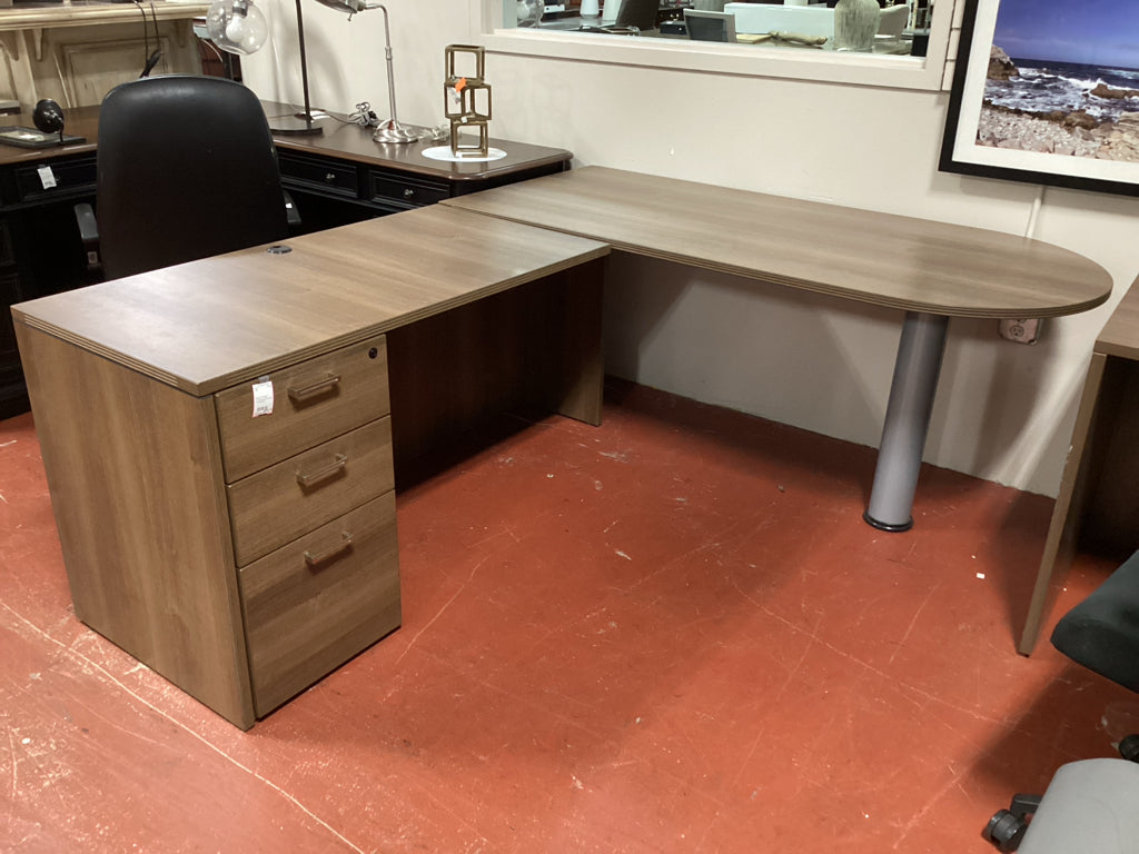 Brown 2 Piece L-Shaped Ofice Desk 77x66x29.5