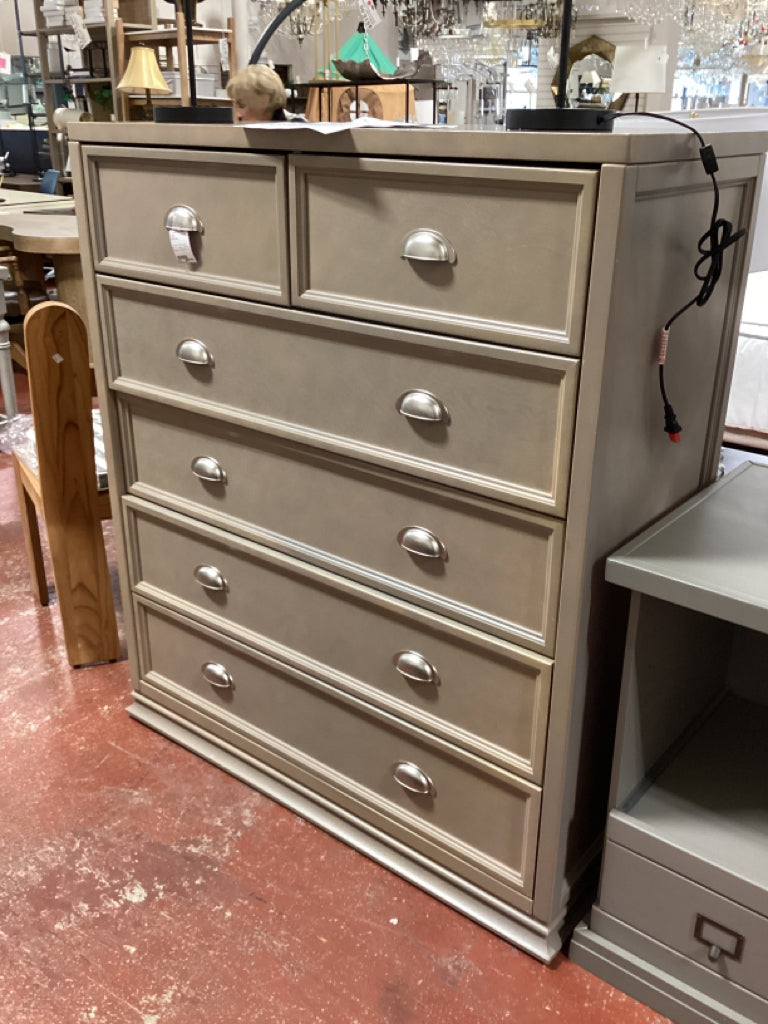 Franklin Ben Farmhouse 6 Drawer Chest of Drawers 44x20x51 1/2