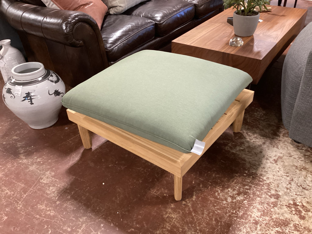 Dunes Teak Ottoman, Rosemary 28.5" W x 28.5" D x 18 884934P5