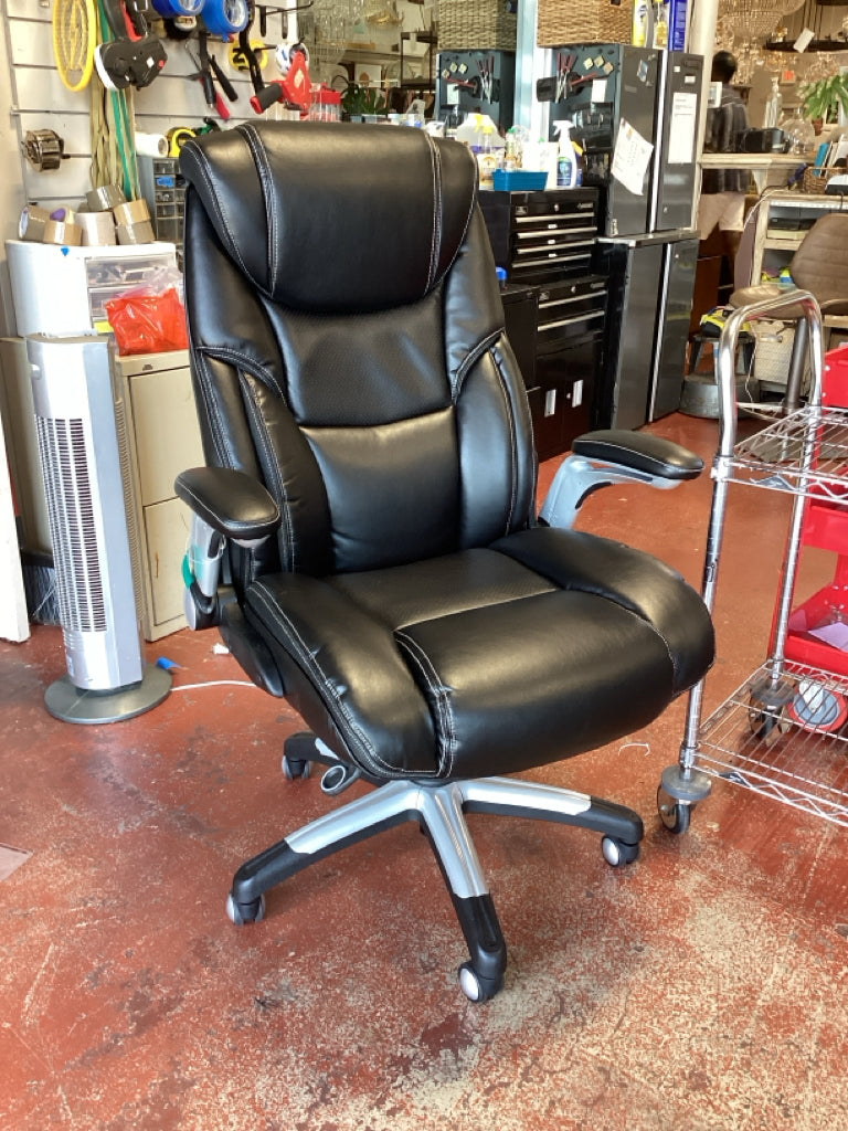 Realspace Torval Big & Tall Bonded Leather High-Back Computer Office Chair