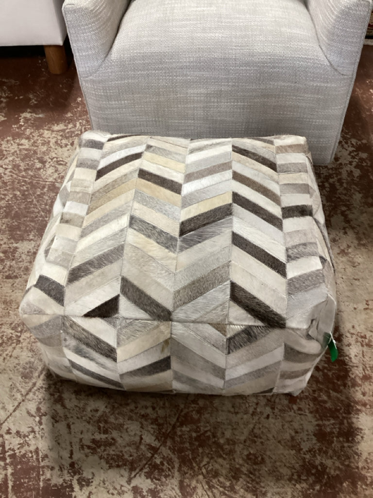 Le Pouf Patchwork Cowhide Ottoman 26x26x12