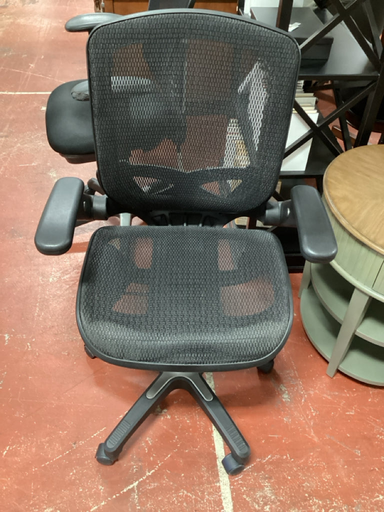 BLACK Mesh Office Chair Swivel