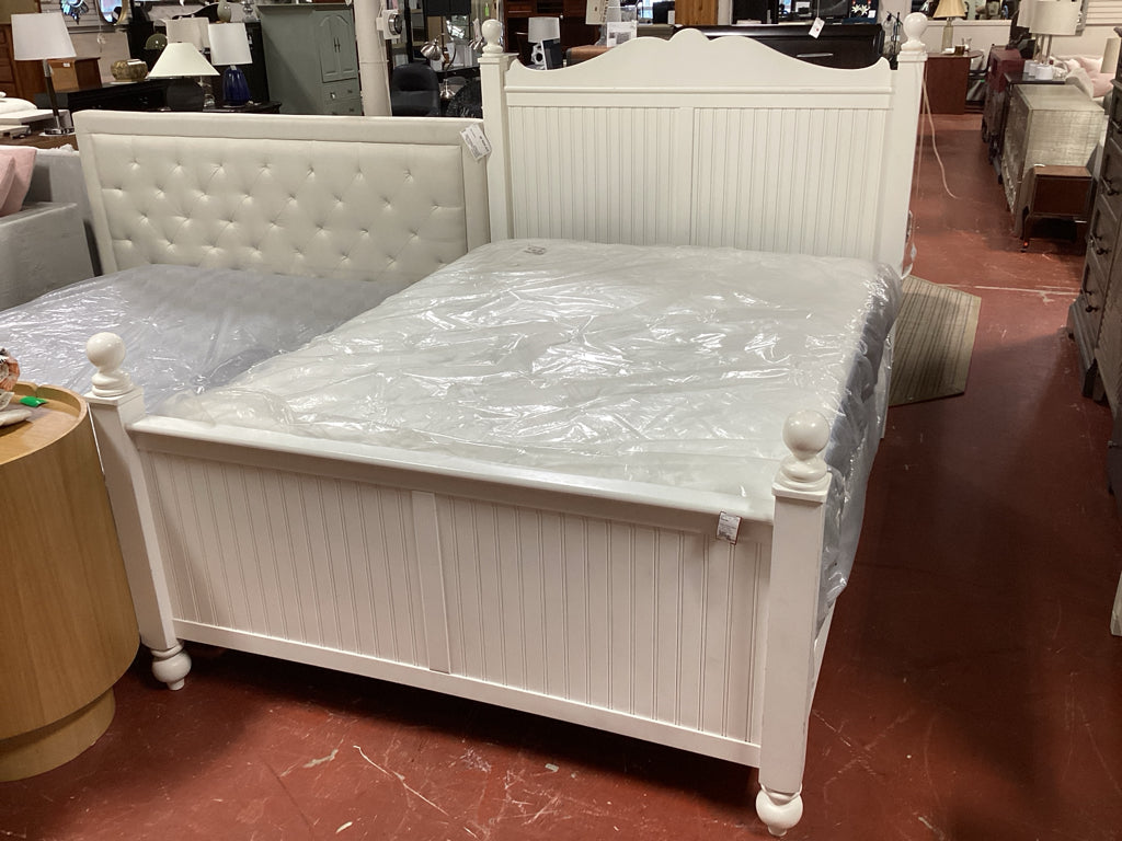 Queen Pottery Barn Cottage Style Beadboard Bed HB/FB/Side Rails