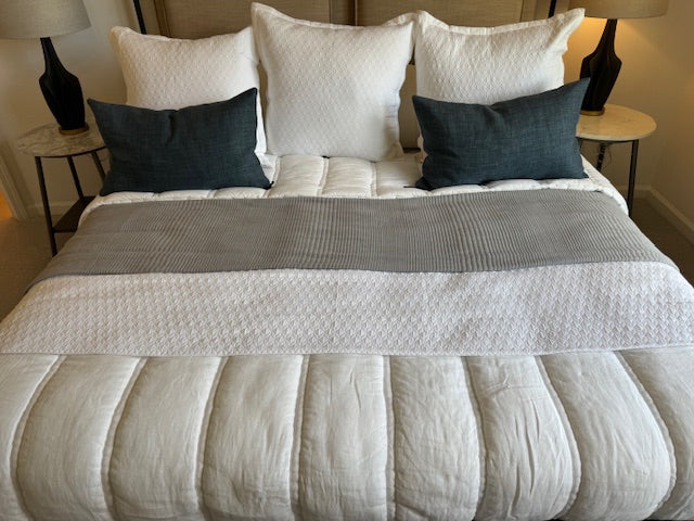 KING, West Elm and Surya Bedding Comforter and 3 shams