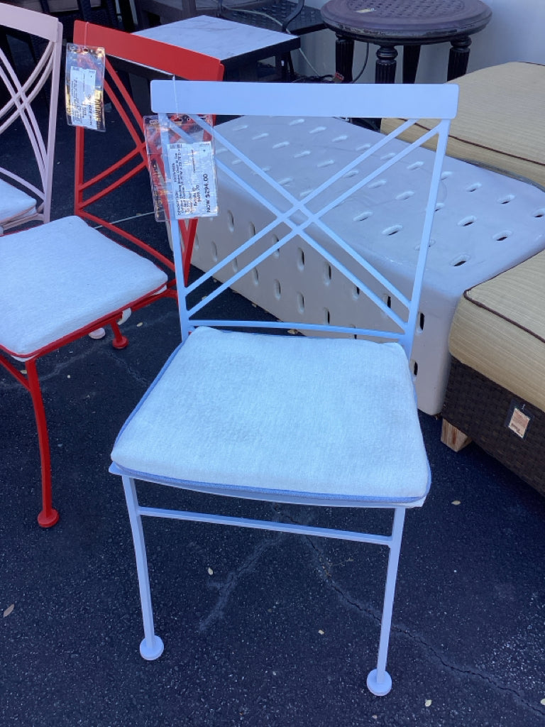 Outdoor Stacking Bistro Chair in Ice w/ Seat Cushion 19.75"W x 23.75"D x 33.5"H