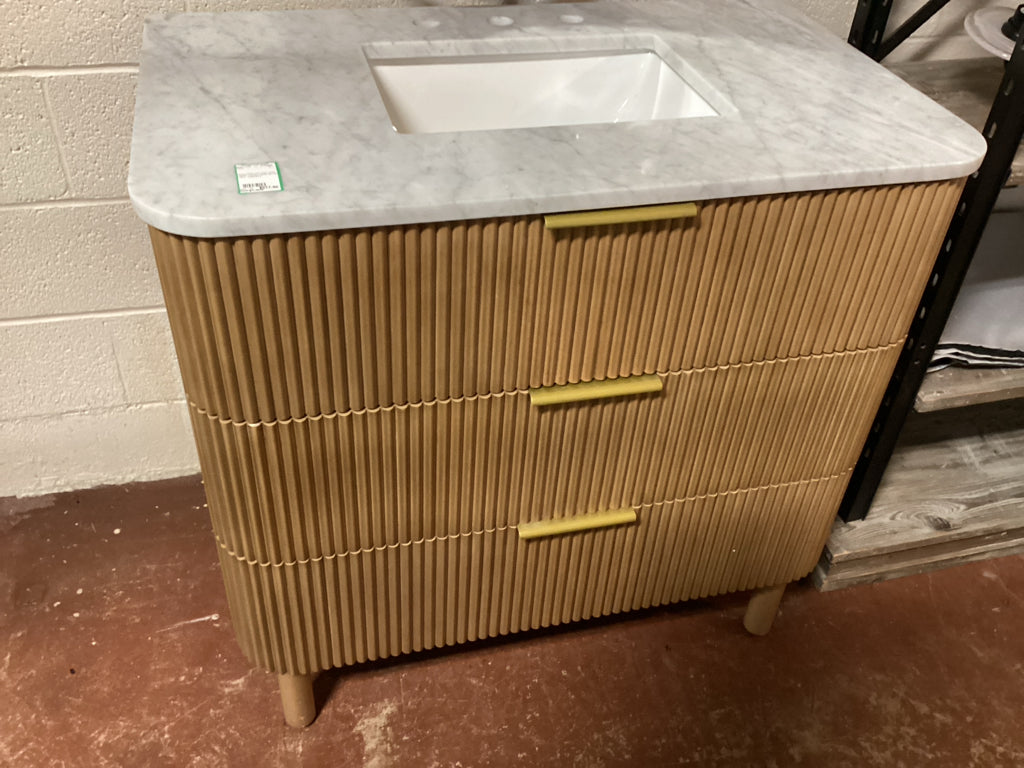 Havana Bathroom vanity / reed cabinet / Carrara marble 36 x 22 x 34.5 5JS9F9UC