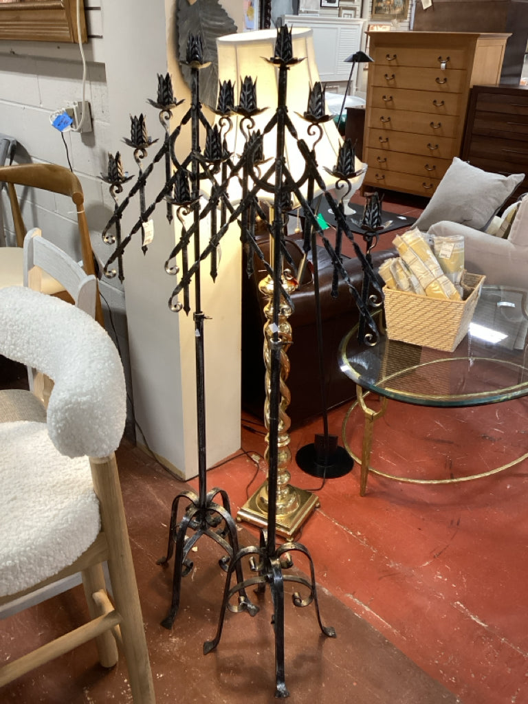 Floor Candle / cast iron 7 candle adjustable height 20 x 60