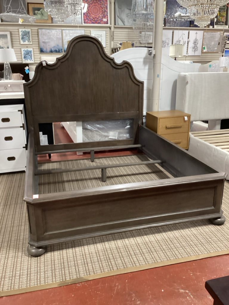 Queen Bernhardt Bed / belgian Oak taupe HB, FB, rails & slats