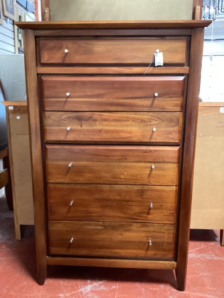 Modus Furniture Pecan 9 drawer Dresser & mirror 64 x 18 x 42