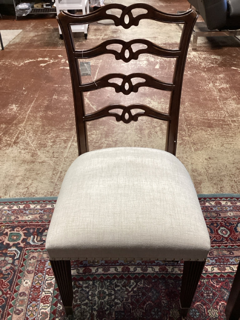 American Drew Addison Bartley Upholstered Arm Chair B5CCHCGA