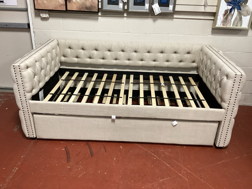 Day Bed / Beige linen button tufted daybe with trundle 92 x 42