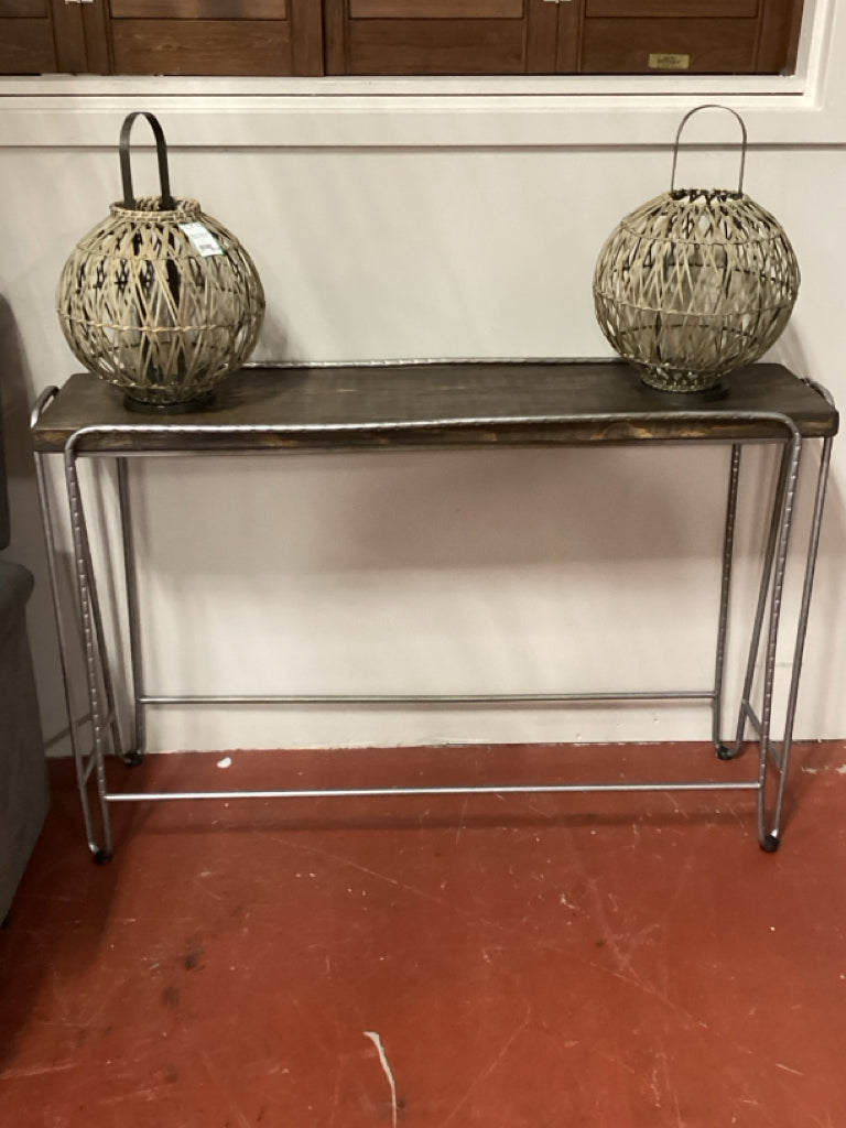 Console table / rustic wood & metal 47 x 12.5 x 31.5" high