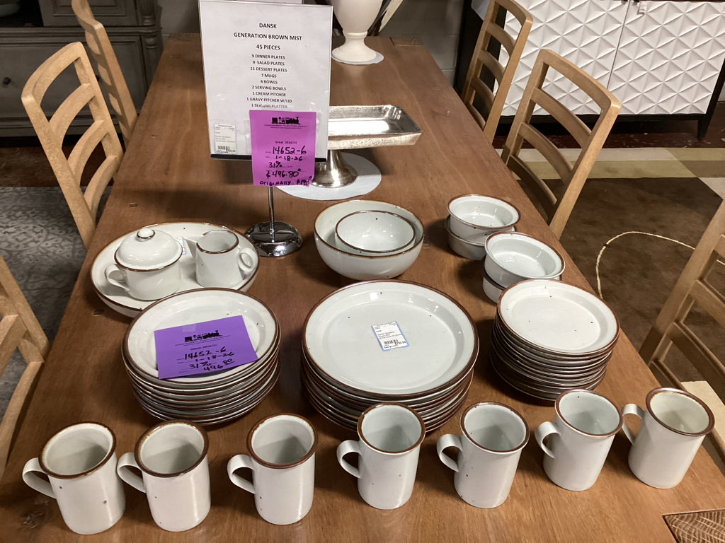 Dansk Gereation Brown Mist dinnerware/ 45 pieces