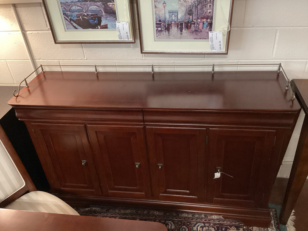 Thomasville Sideboard/ 2 drawer / 4 door / 64 x 18 x 41 high