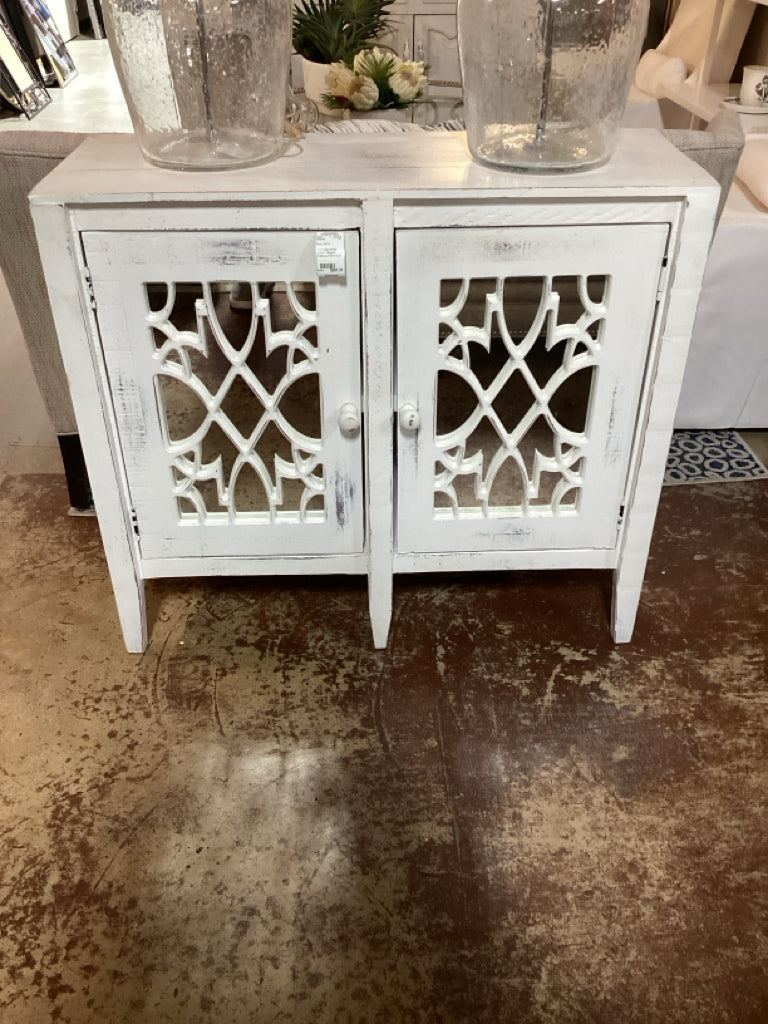 Distressed White 2-door Fretwork Sideboard 36x13x32