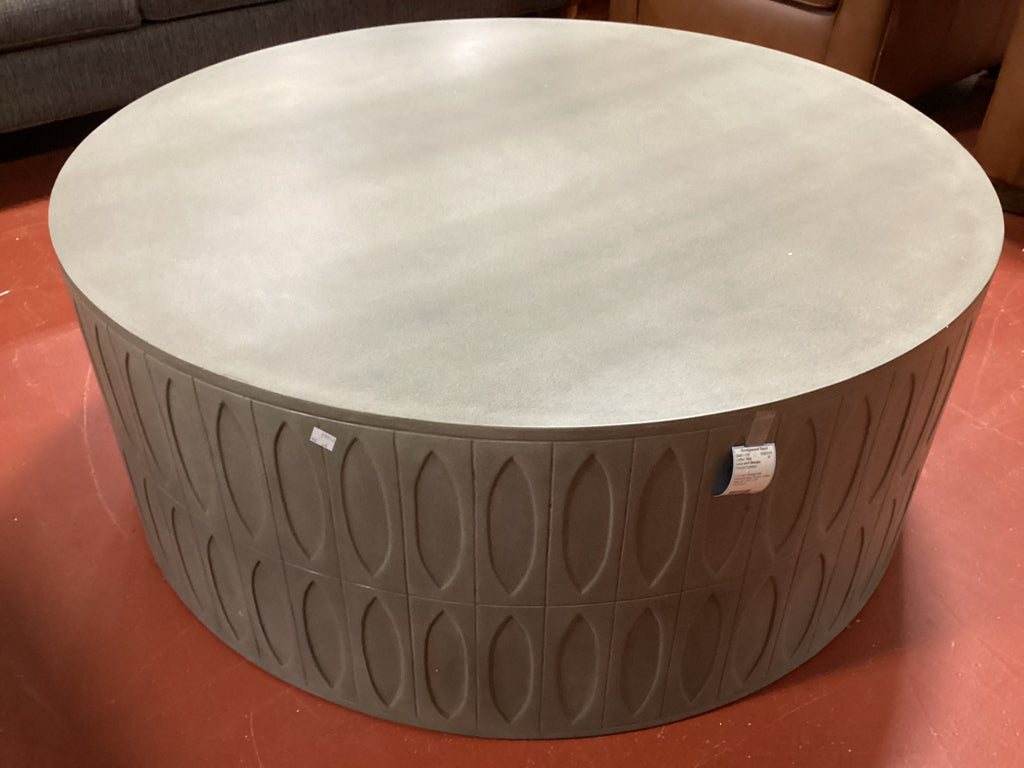 LuLu and Georgia Mal Indoor/Outdoor Round Coffee Table 42" x 42" x 16 C7L5CELQ