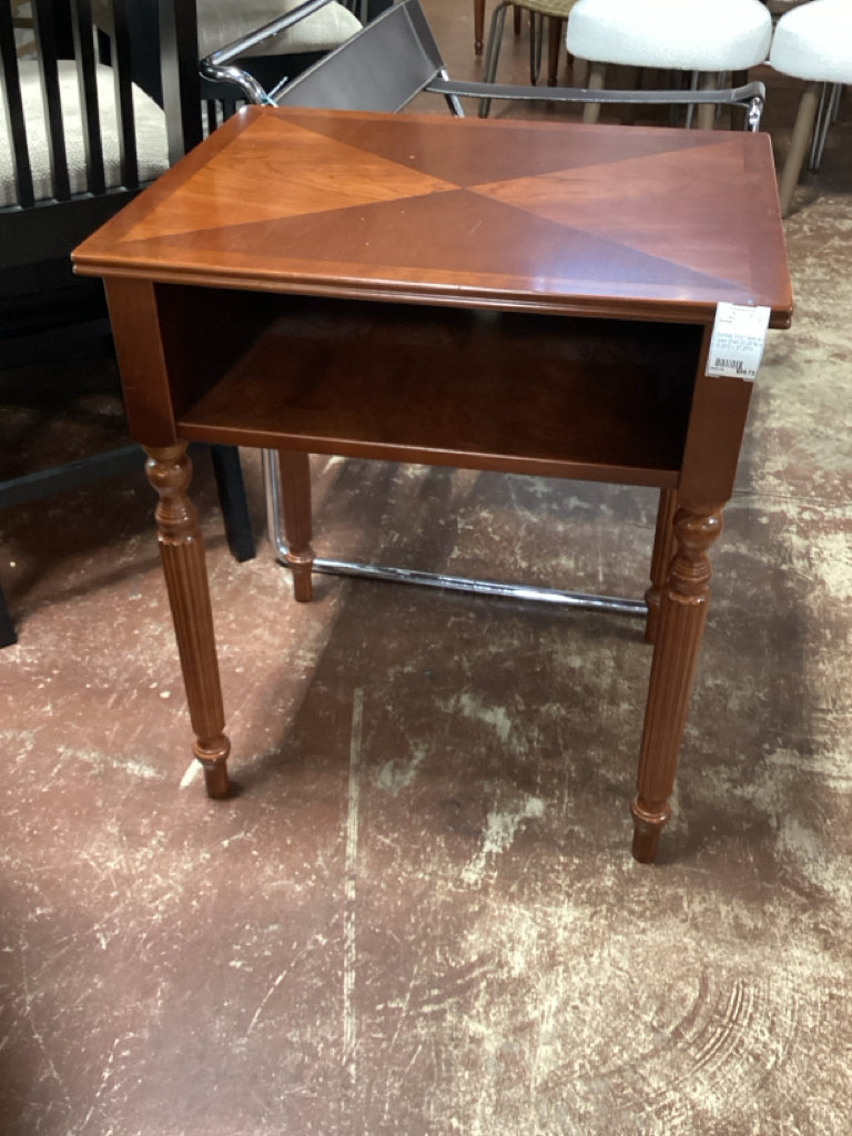 Bombay End Table w/ Open Shelf 23.25"W x 19.25"D x 27.25"H
