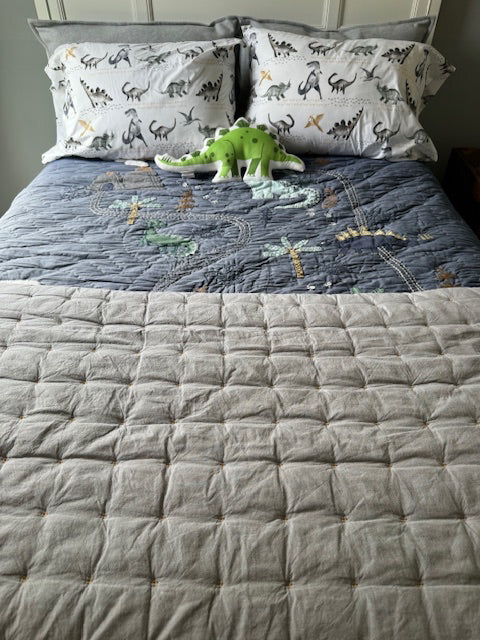 QUEEN Pottery Barn Kids Jurassic Quilt & Shams bedding set with 2 shams