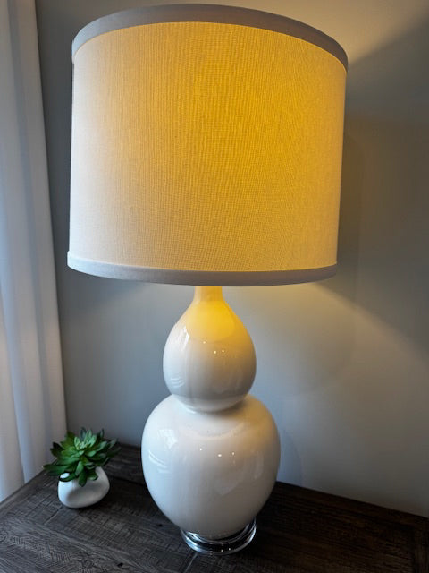 "White glass lamp with acrylic base; Ceramic Gourd Table Lamp
"