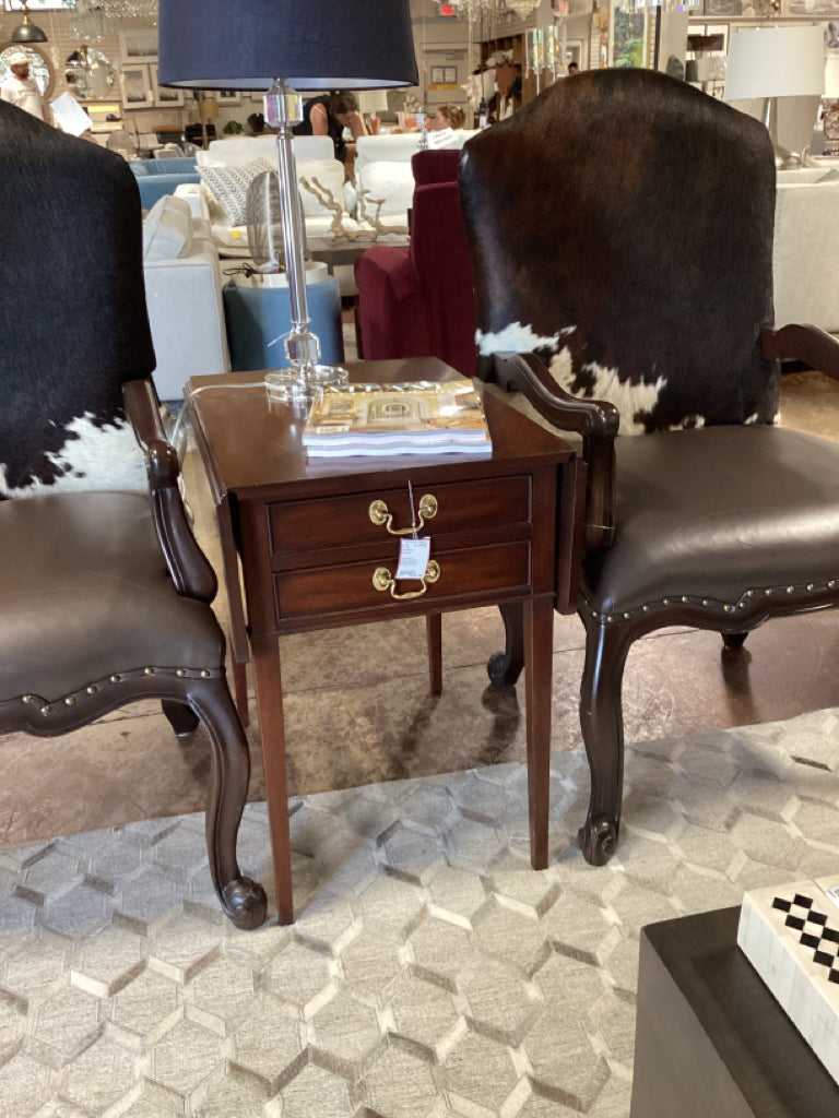 Hinkel Harris VA Galleries Pembroke mahogany drop leaf Side Table 25x18x27