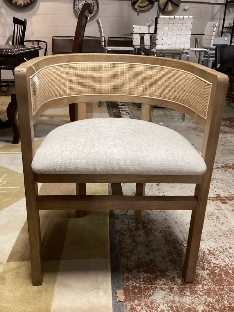 LuLu and Georgia Kairi Dining Chair 22.5" W x 21.25" D x 29.5 8AUPLG52