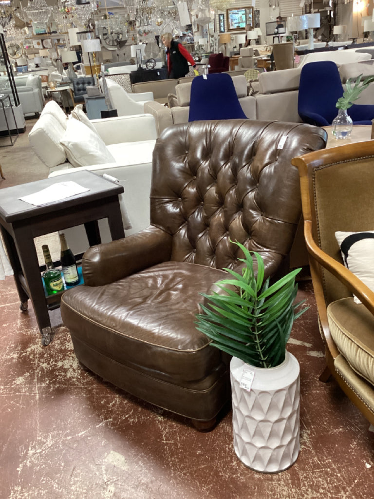 Pottery Barn Tufted Leather Chair / brown