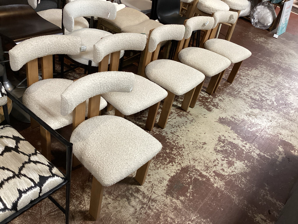 Crate and Barrel Ceremonie Natural Boucle Dining Chair (set of 6)19x19x31