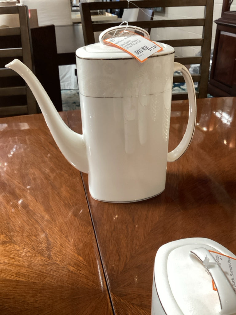 Kate Spade Bonnabel Place / Coffee Pot w/ Lid