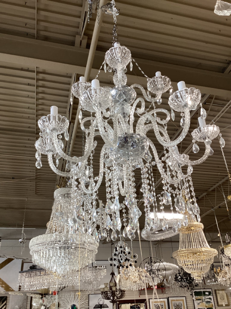 TWO TIERED CRYSTAL CHANDELIER - 12 40 WATT BULBS - 40'h x 32"w