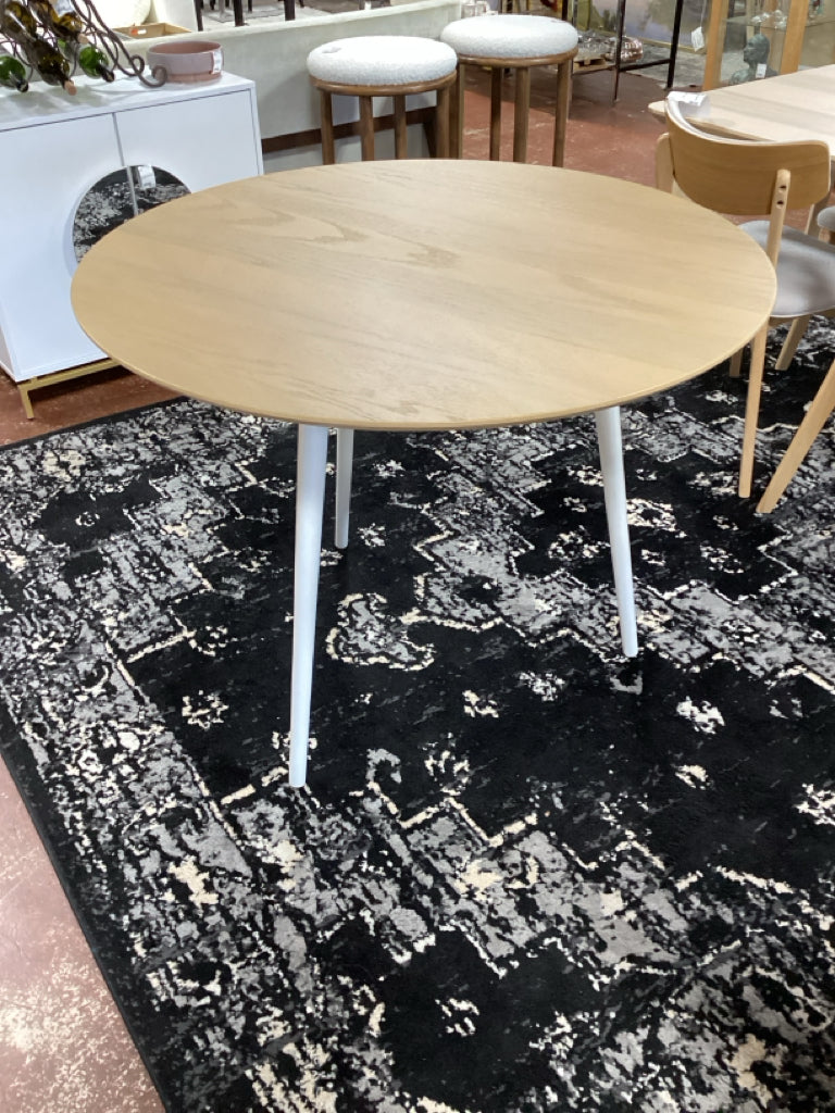 Round Natural Wood Top w/ Three White Legs Dining Table 40"D x 30"H
