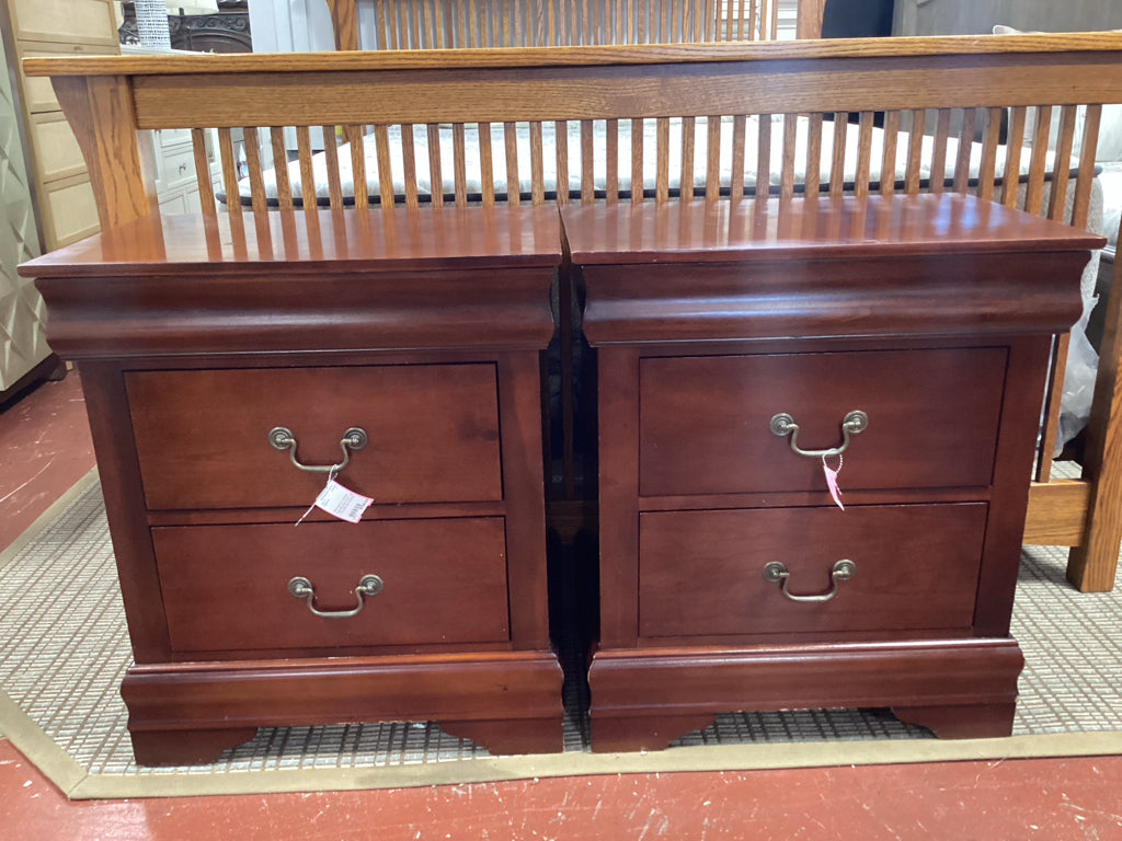 Mahogany 3 drawer Nightstands PAIR 24 x 16 x28 AS FOUND