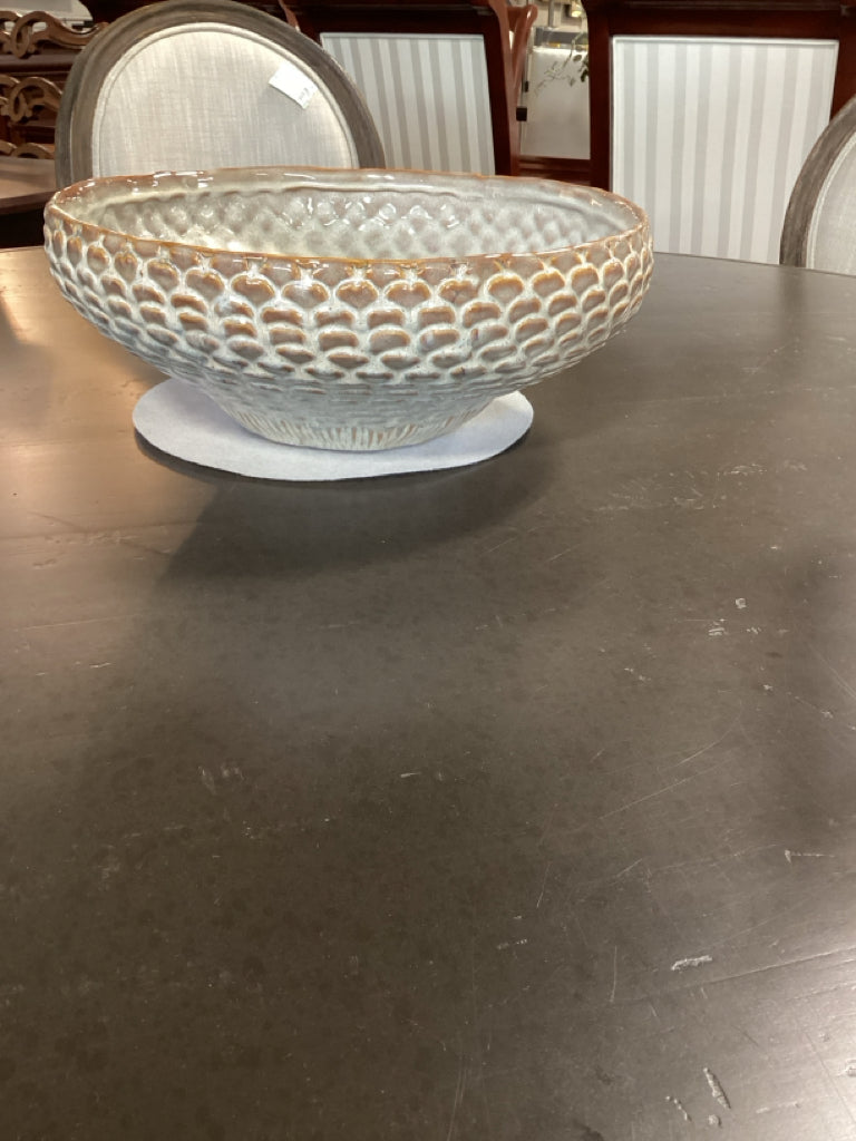 Accent Decor White Oak Bowl 13.5"D x 4.5"H