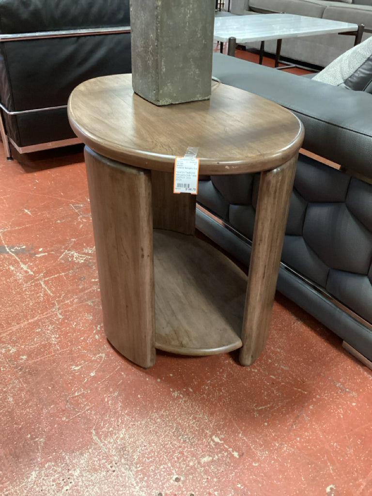 Haverty's Traditional Mahogany Side Table 25x17x23