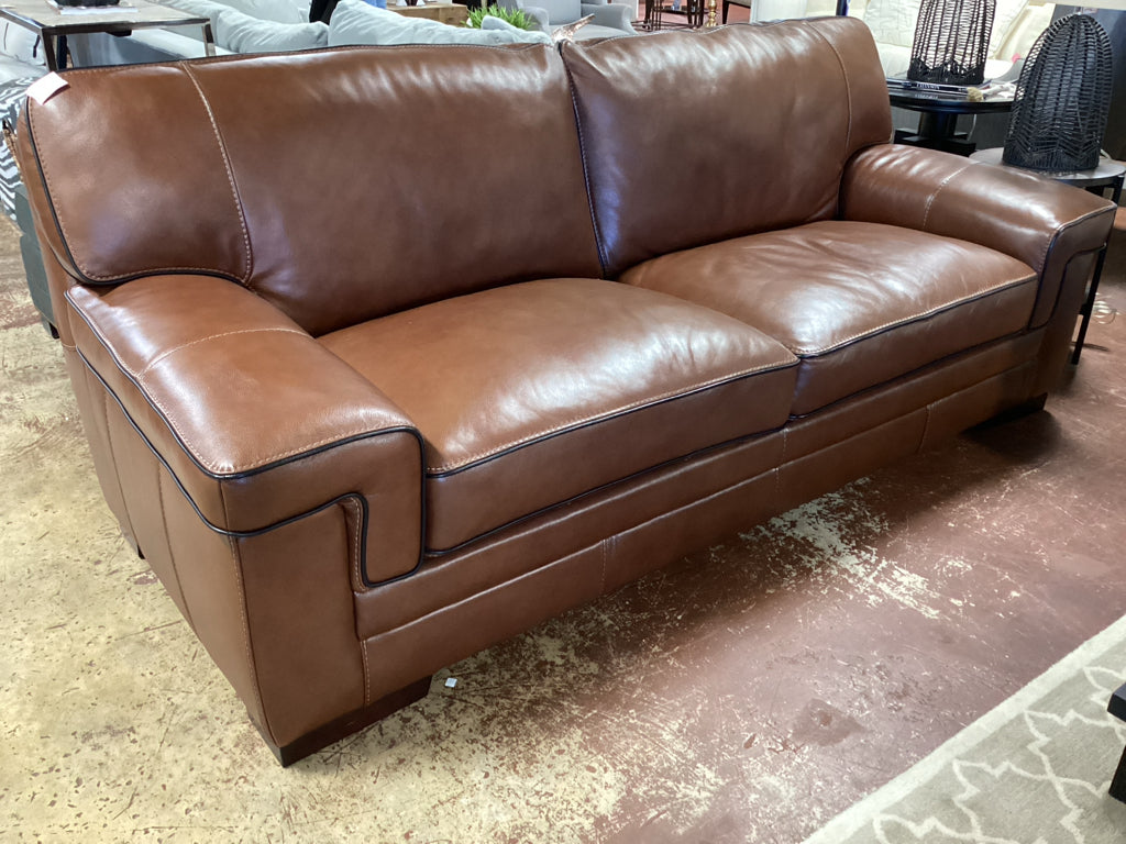 Macys Myars Brown Leather w/ Blk Trim Sofa 39x90x37