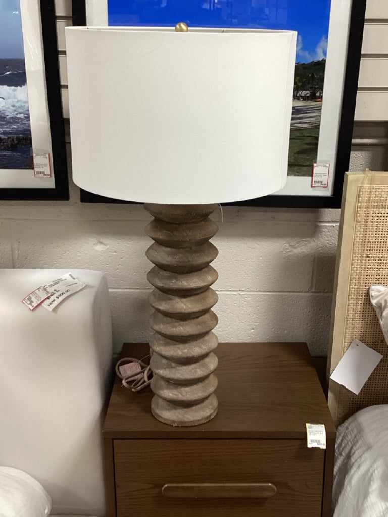 32" Sculptural Wood Table Lamp Carved Stacked Wood Look Base Brown Finish