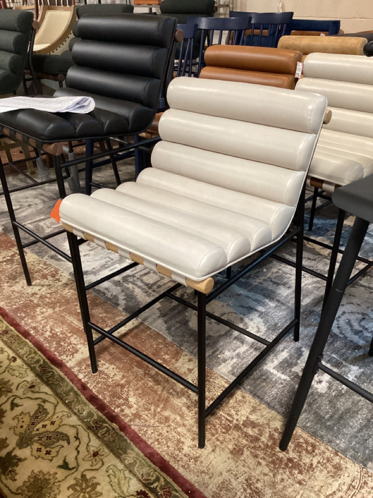 Denver Modern Vail Stool Pearl Walnut 23.5" W X 21.5" D X  26" H   5FF32RJ2