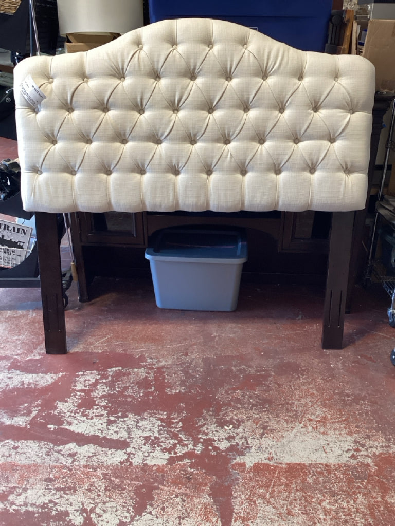 Size queen platform Fabric Cream and Grey Bed