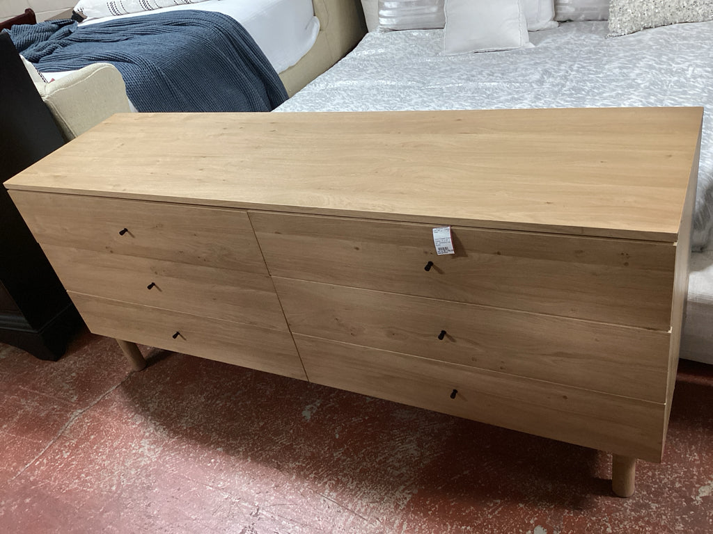 Nora 6 Drawer Double Dresser 73" X 32" x 20" 2ERBB9L9 (as found)