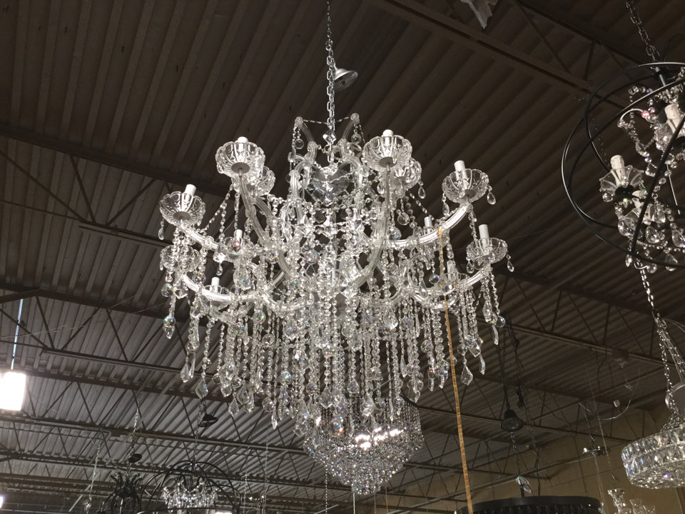 Chandelier Crystal 38 x38 16 Lights