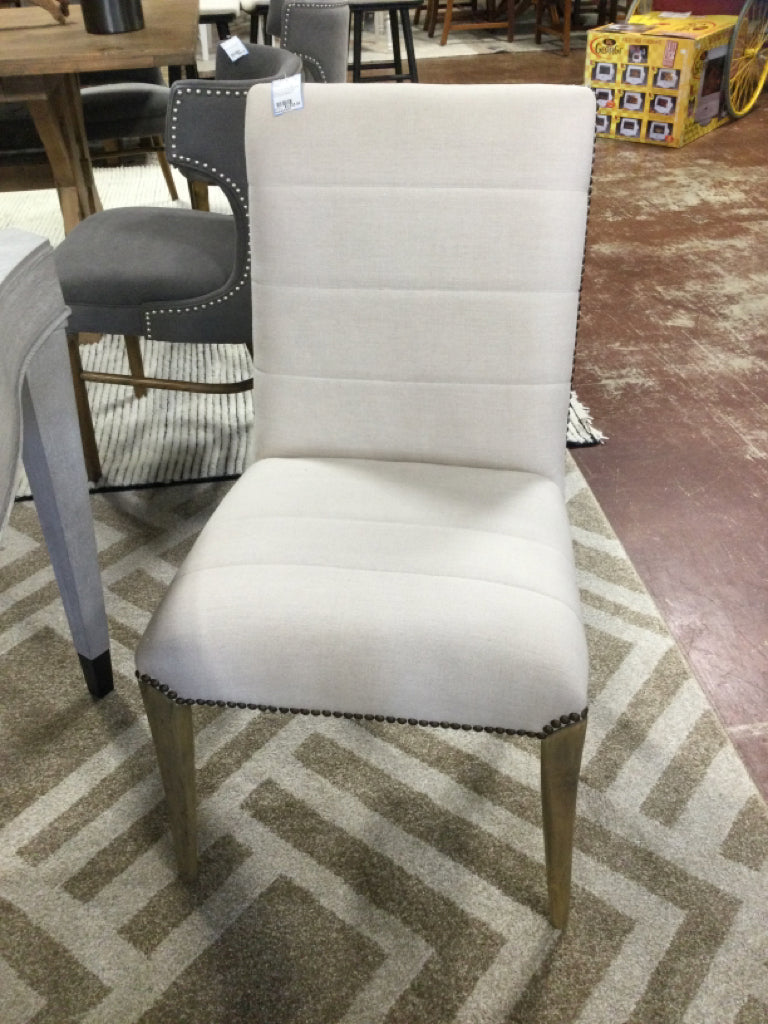 Set of 4 Hands Cream Nate Dining Chairs   19.75x25.5x36.5