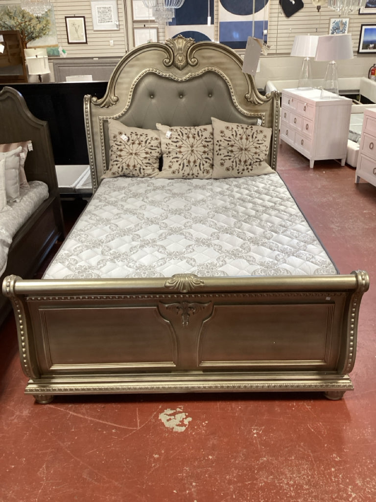 Cavalier silver arched Queen sleigh Bed /HB,FB, rails & slats