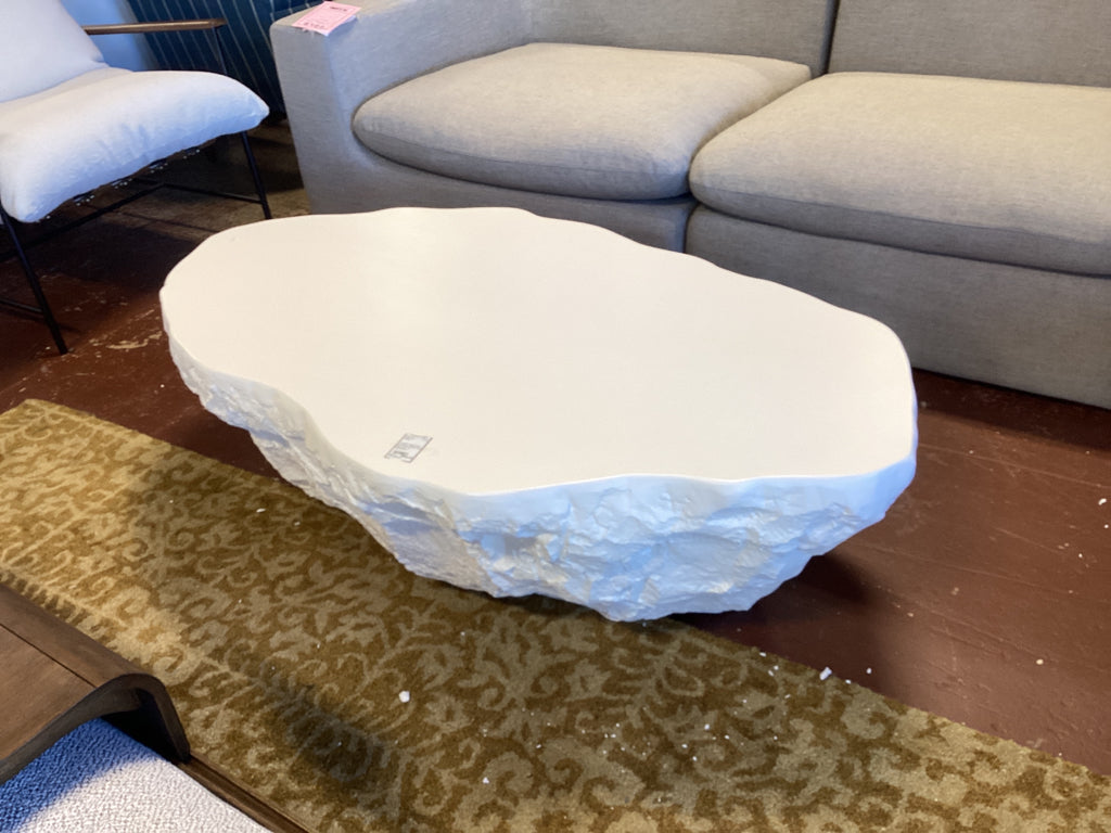 Havenly Crag White Concrete Coffee Table 56x 31Dx 15  72PMBNRJ