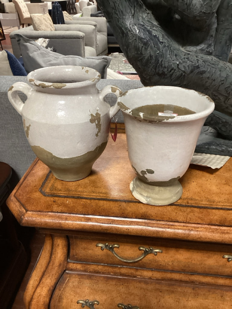 Pottery Barn Tuscan Pots (Set of 2) 8"