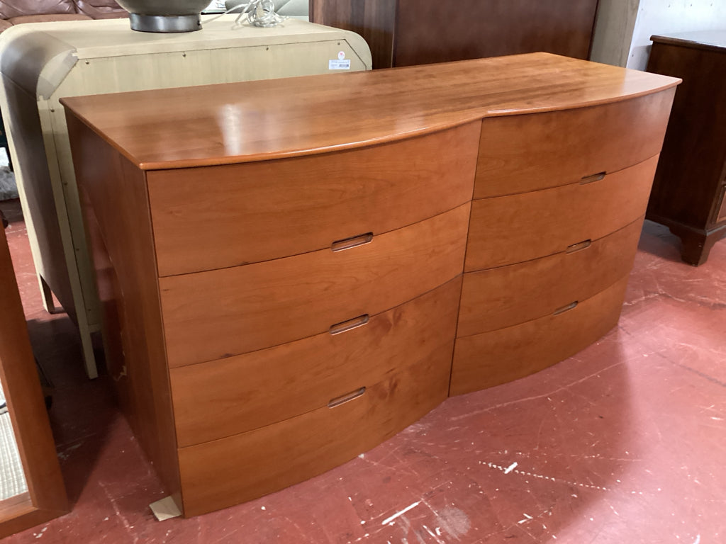 8 Drawer Dresser w/ Matching Mirror 58x20x30 (as found)