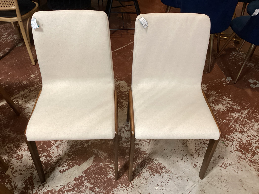 Â·Pair of Remix Dining Chair - Cream  18.5 x 23.4 x 33.5 in