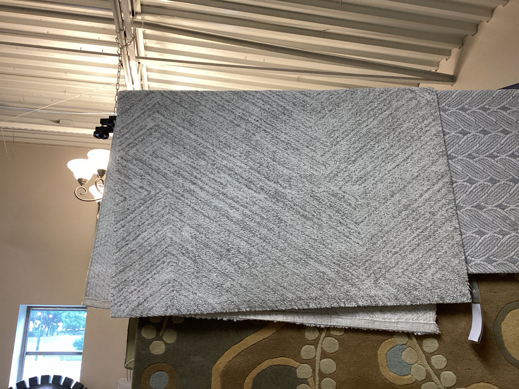 Surya Rug gvc2302   4'3x5'11