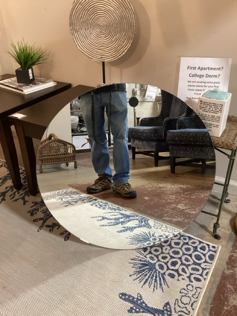 Renwil Round  Mirror 30"D