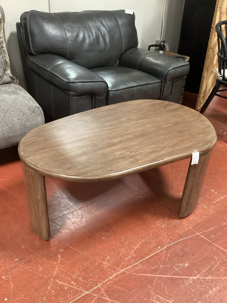 Havertys Transitional Mahogany Coffee Table  48x26x18