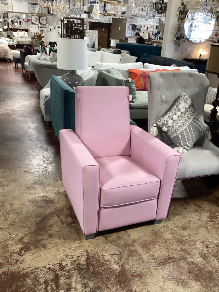 Recliner / pink faux leather 30 x 30 x 39